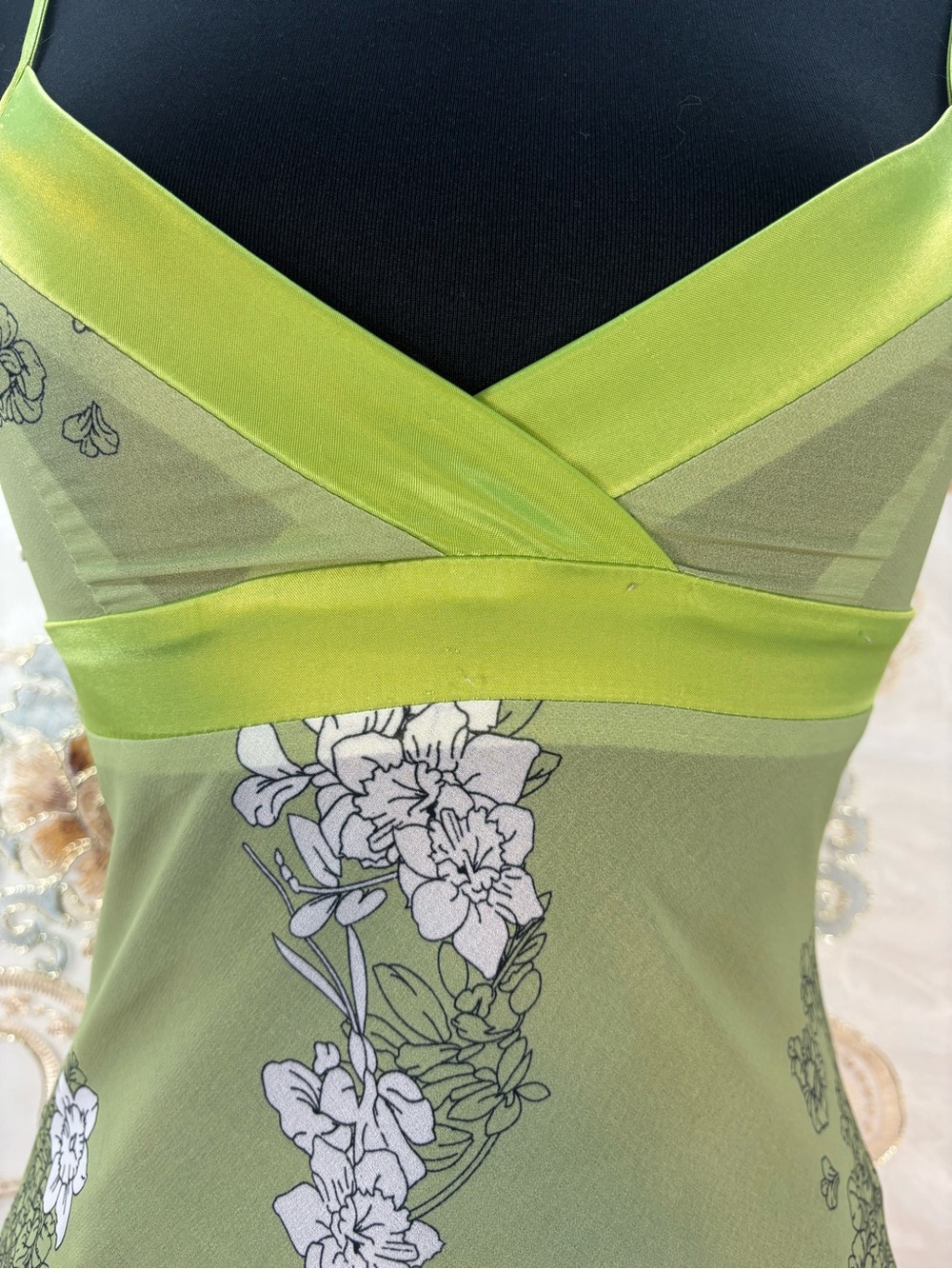 ✨Vintage Y2K Lime Floral Tie Back Satin Trim Babydoll Tank Top✨ - Picture 4 of 9